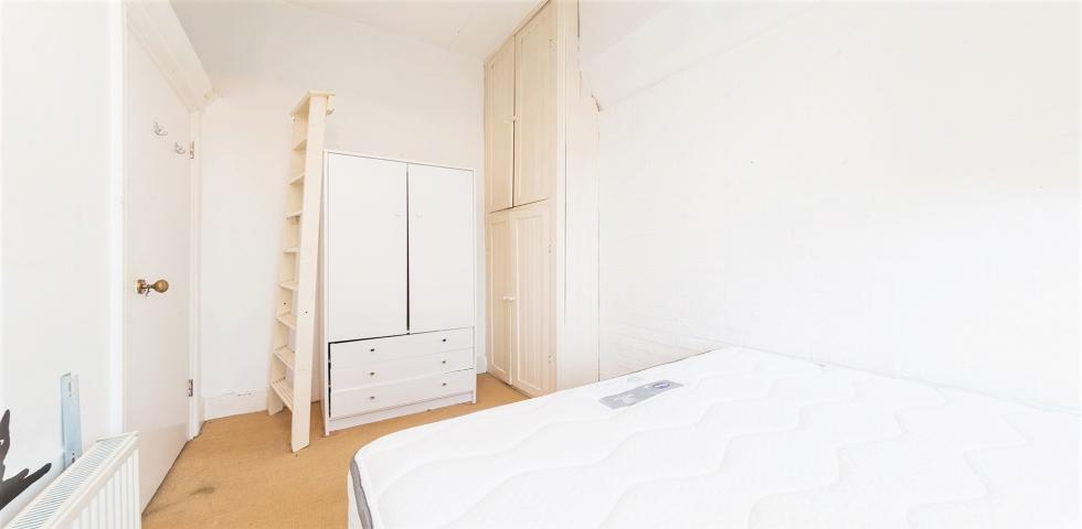 			1 Bedroom, 1 bath, 1 reception Apartment			 Fleet Road , HAMPSTEAD